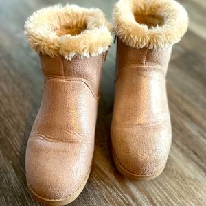 Cat and Jack Sherpa Sparkle Boot youth size 5